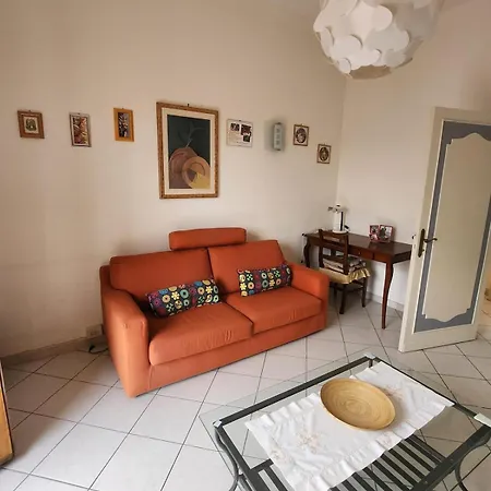 Apartment A Casa Di Piero By Francigena *
